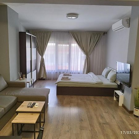 Luxury Suites 3 卡尔洛沃 外观 照片