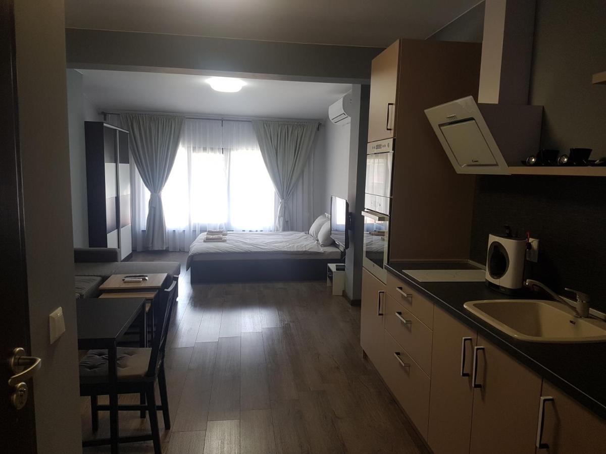 Luxury Suites 3 卡尔洛沃 外观 照片